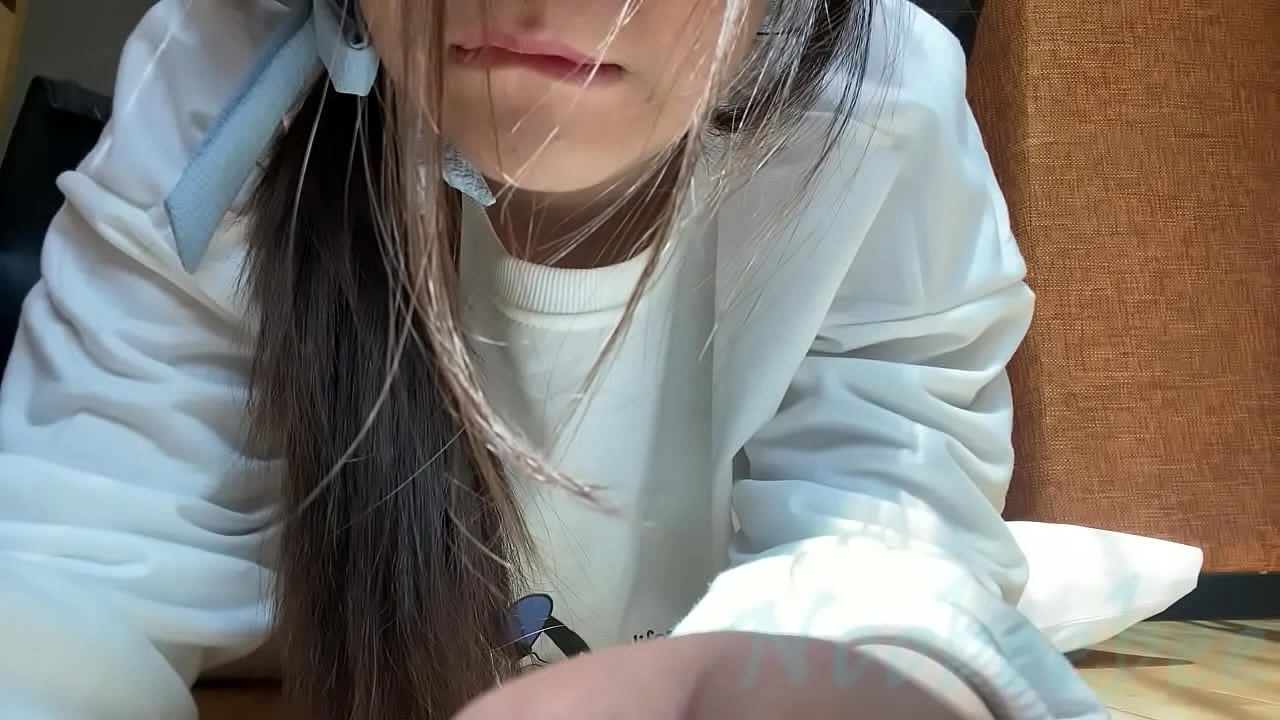 ดูหีไทยนักเรียนคาชุด18+ นมใหญ่มากยั่วเย็ดแบบนี้คงเงี่ยนน่าดู ให้น้องขย่มเองรัวๆเลย | xxx porn หี ดูหนังโป๊ฟรี คลิปหลุด เย็ดกัน แอบถ่าย